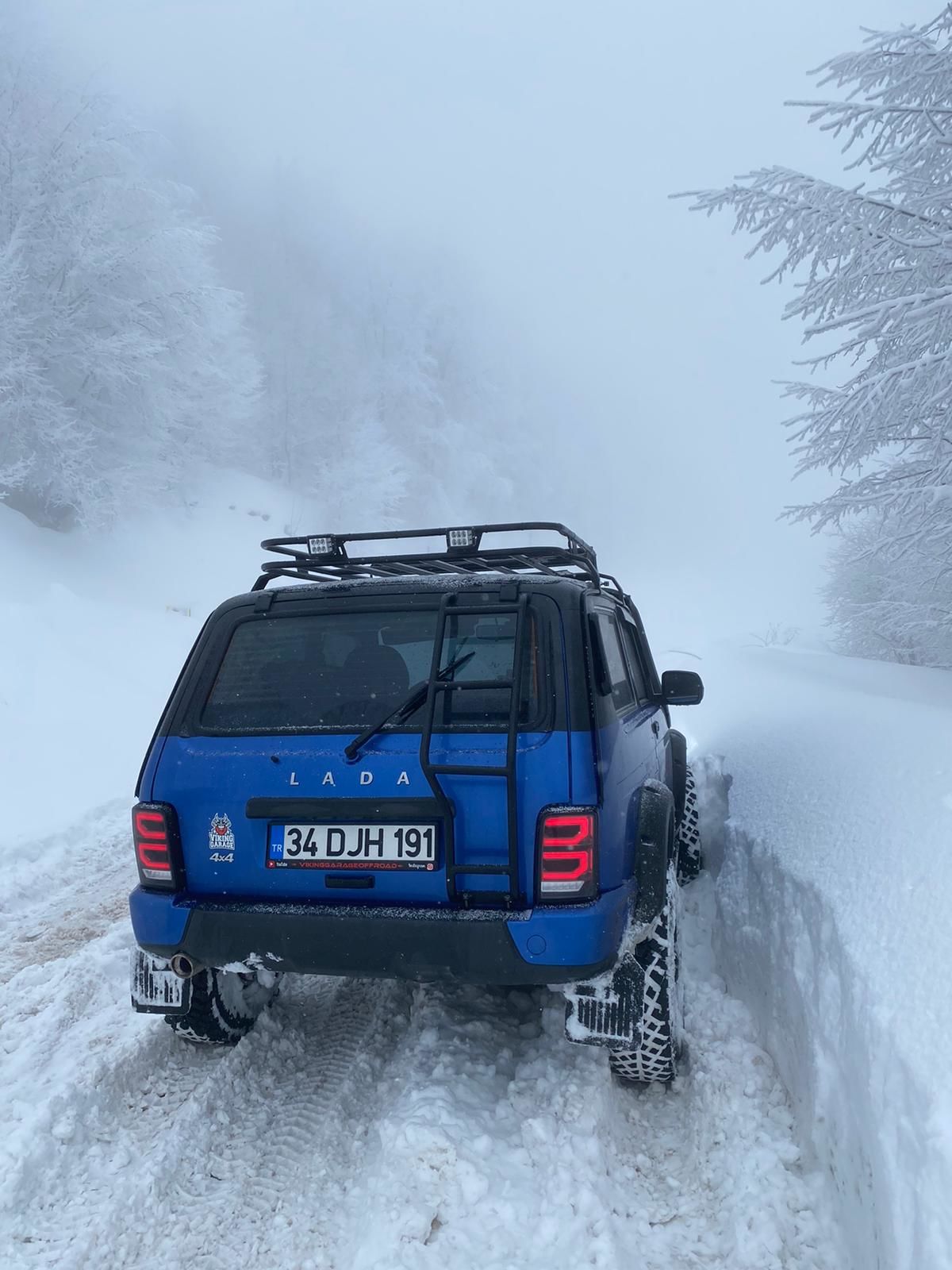 LADA NIVA BAGAJ KAPAK MERDİVENİ