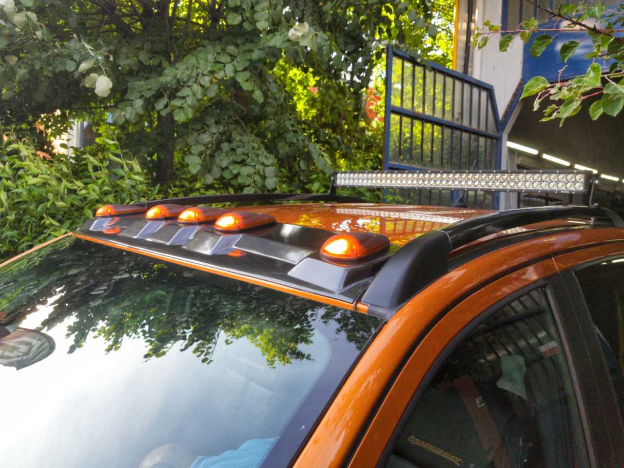 FORD RANGER MOONVISOR