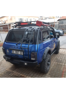 LADA NİVA DEMİR ARKA TAMPON (GÖMME LEDLER DAHİL)